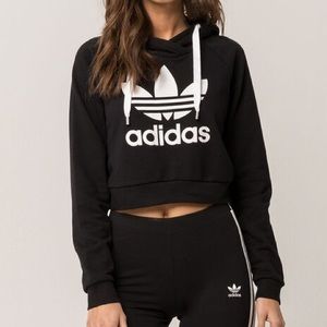 Adidas - Cropped hoodie